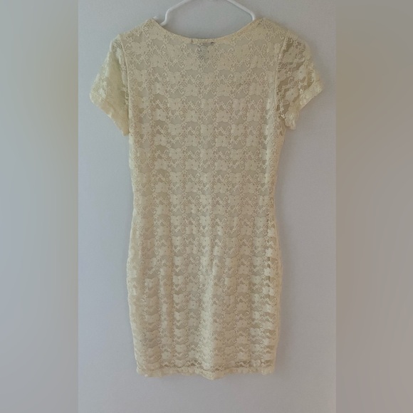 H and M off white lace dress. - Picture 2 of 3